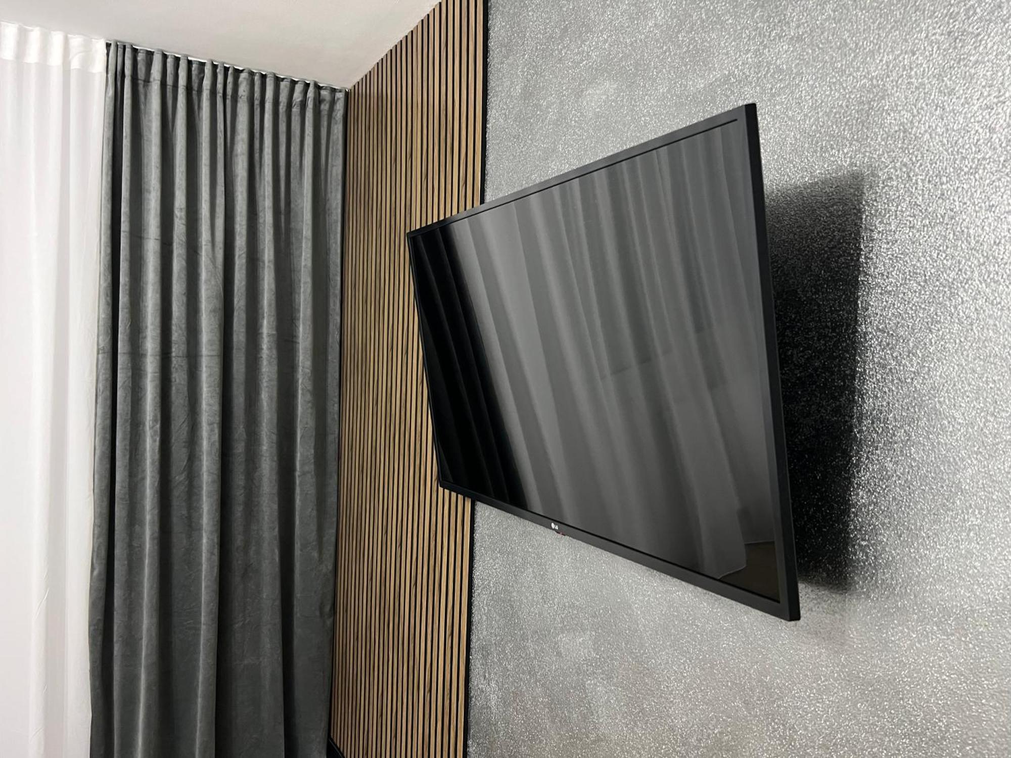 Onix Apartment Hunedoara Ngoại thất bức ảnh