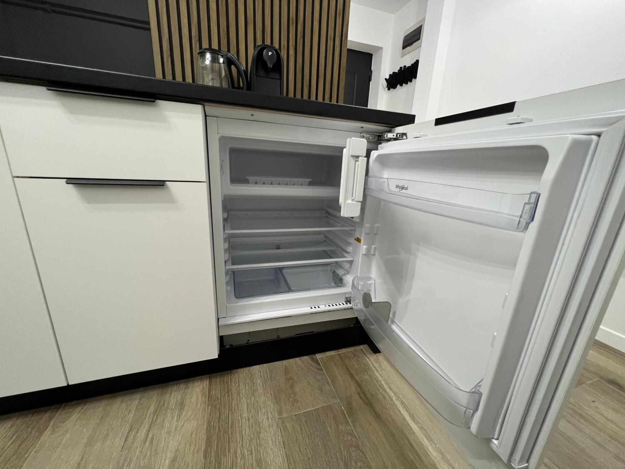 Onix Apartment Hunedoara Ngoại thất bức ảnh