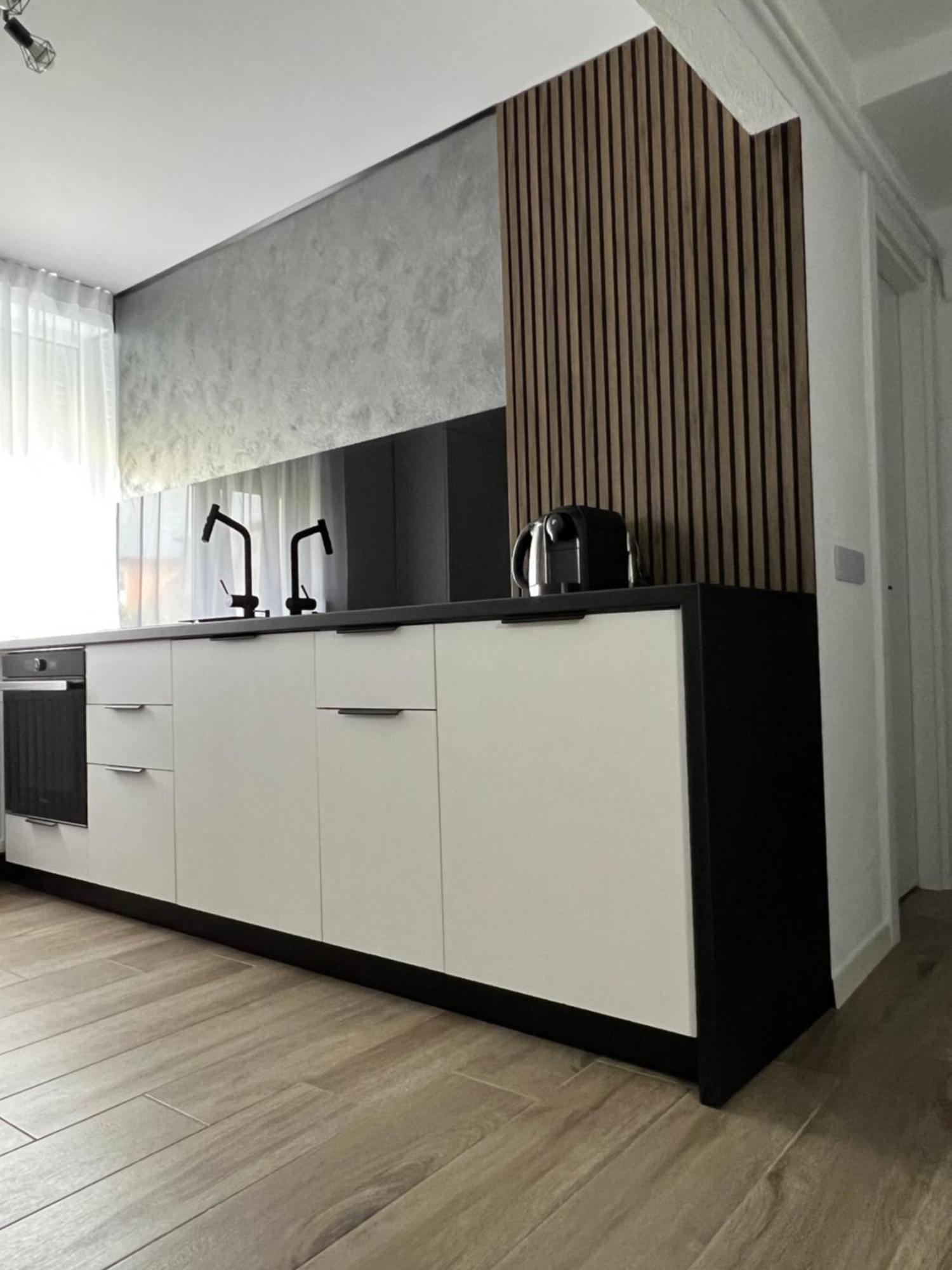 Onix Apartment Hunedoara Ngoại thất bức ảnh